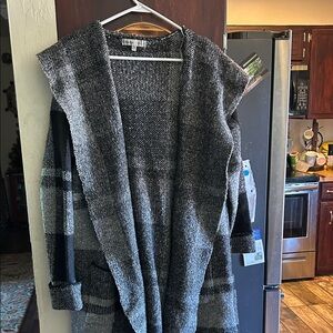 Chic Black and Gray Women's Cardigan